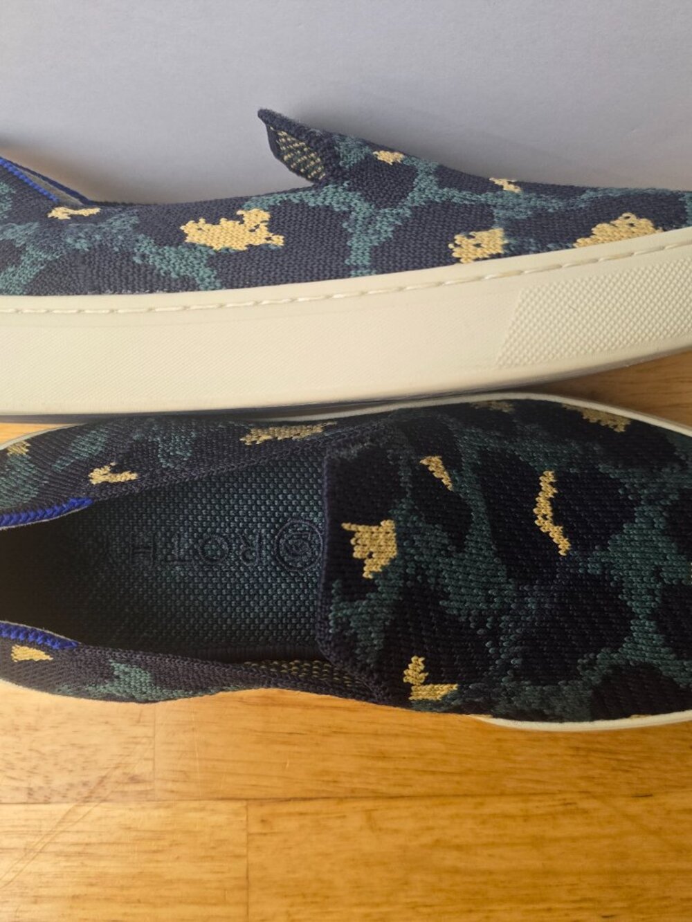 Rothy's The Original Slip On Sneaker Womens Sz 6.5 Shoes Blue Leopard - Picture 5 of 6